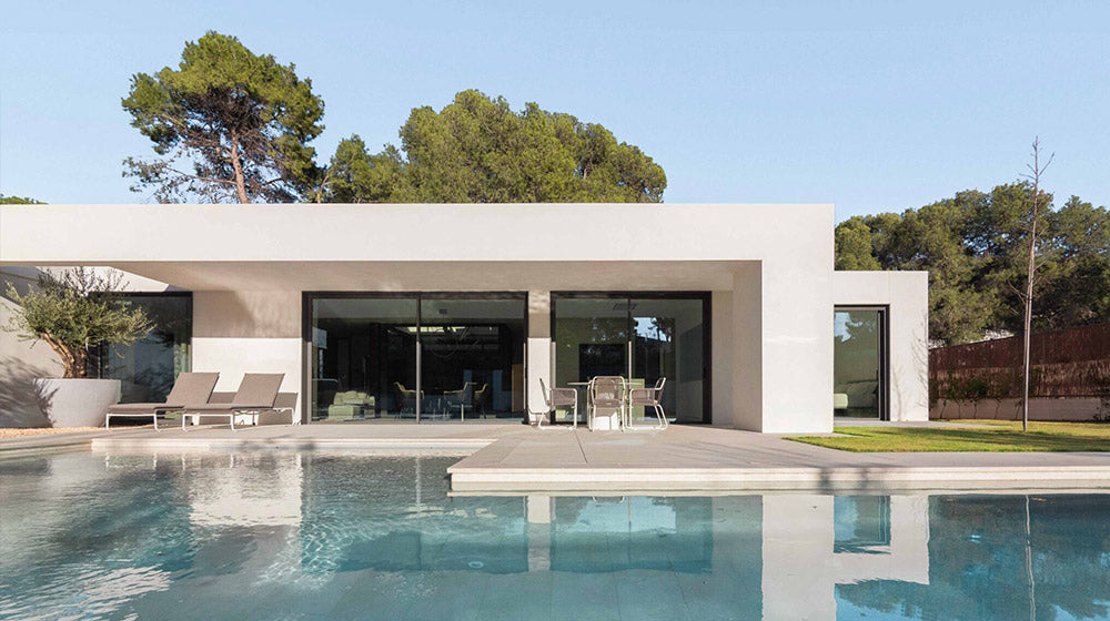 Calgary House: Modern Luxury Prefab & Modular home villa